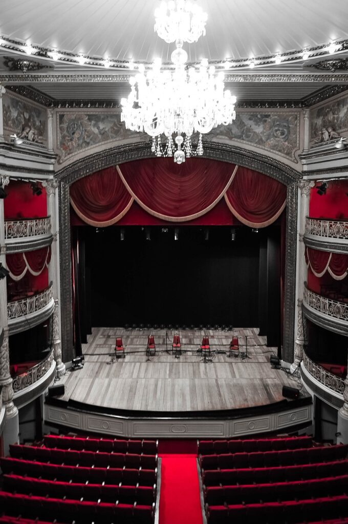 stage, theatre, in-940304.jpg