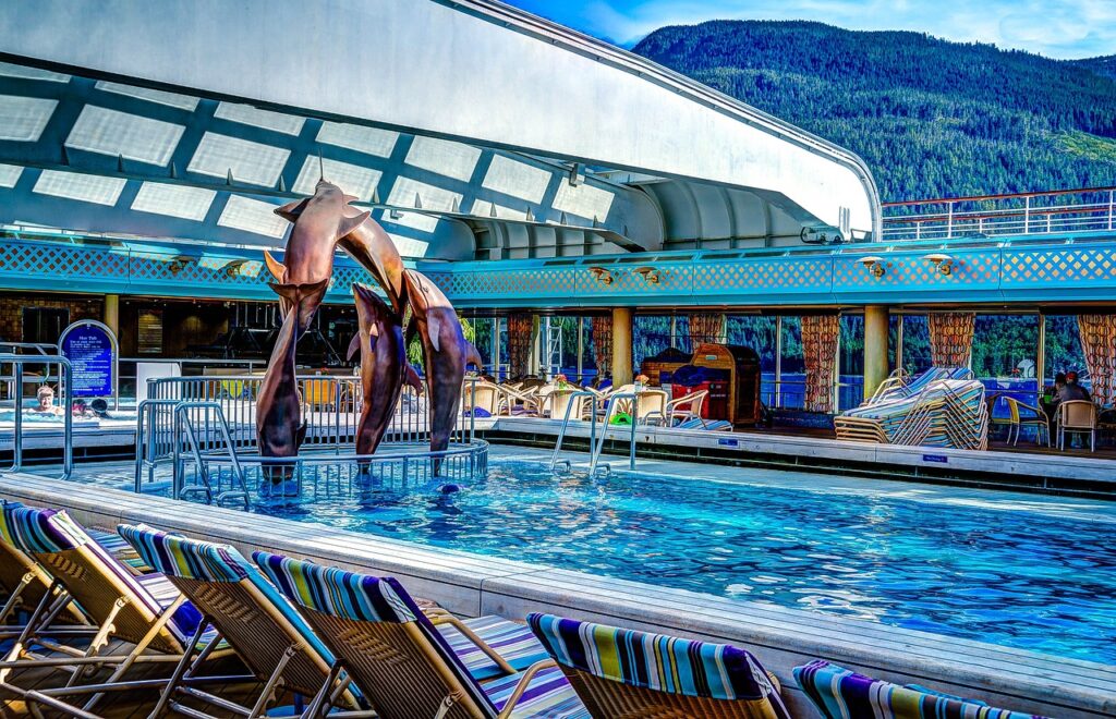 cruise ship, deck of ship, pool-363804.jpg