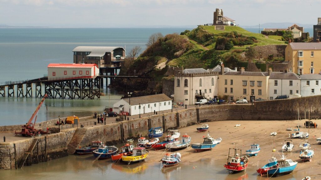 tenby, pembrokeshire, beach-2046023.jpg